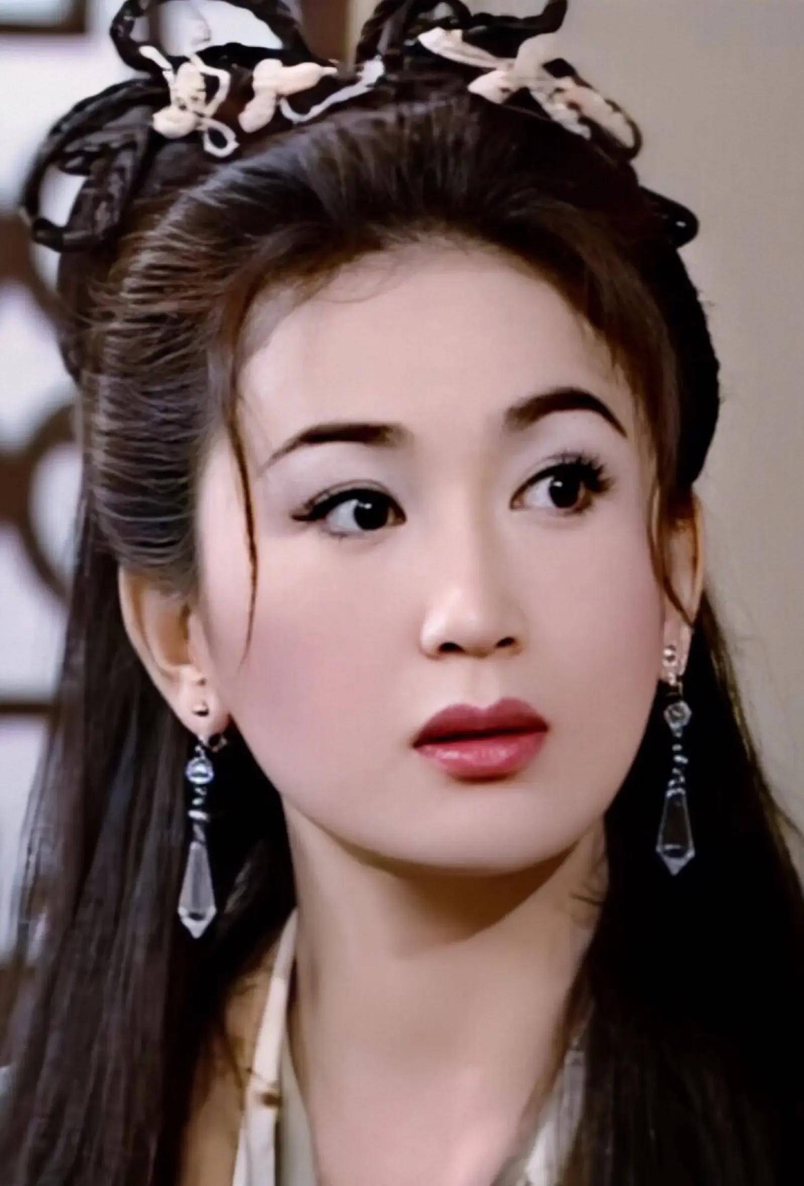 香港影坛巅峰时代,史上最美妲己-温碧霞,曾大时尚演出坐实明星_电影_