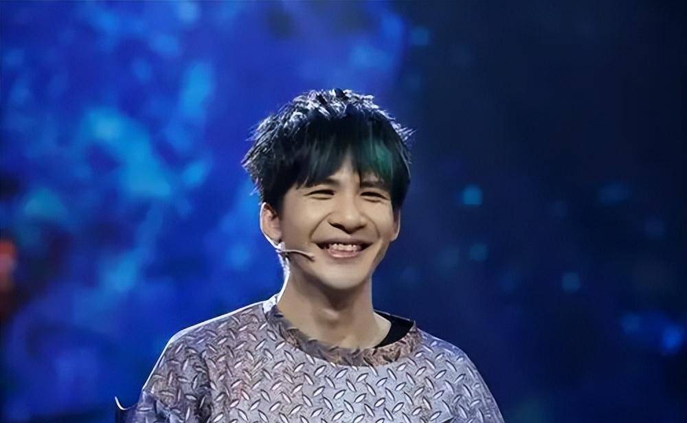 那个绯闻缠身,拒绝黄小蕾求爱的大张伟,如今过得怎么样?