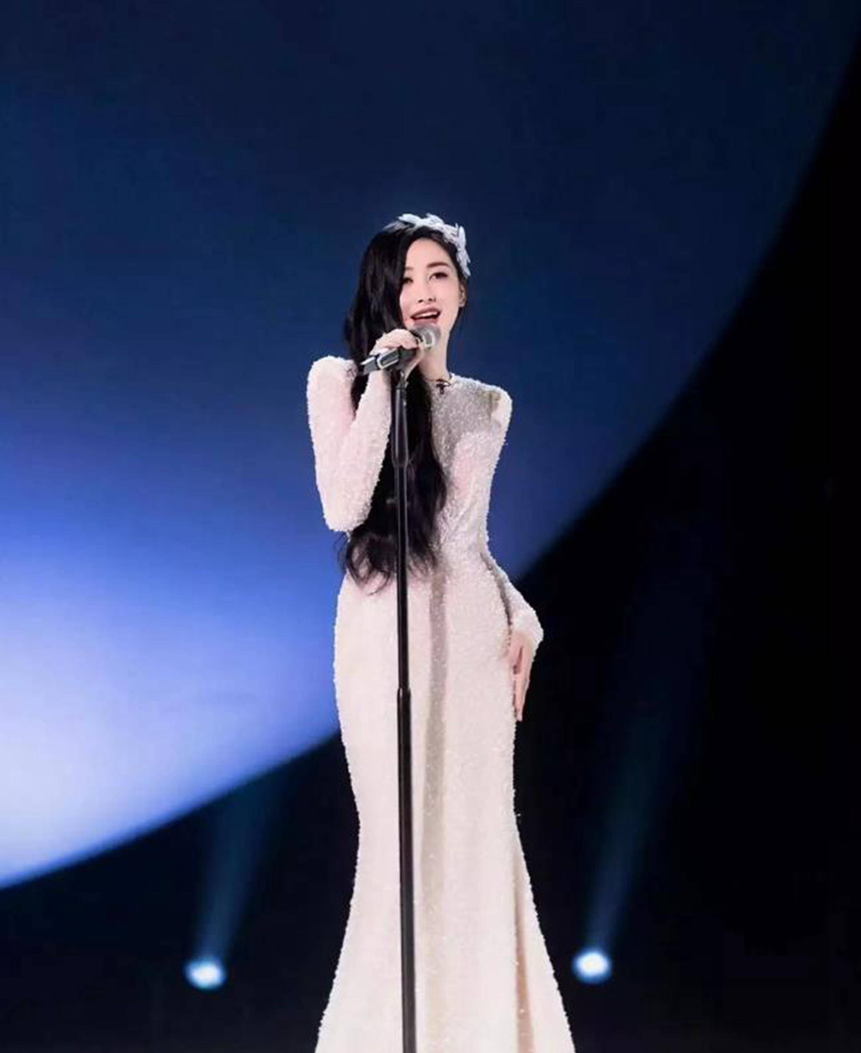 朱珠在《浪姐》上把大家都惊艳到!