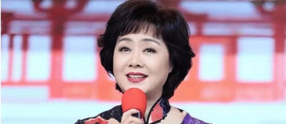 京劇第一美人李勝素情感坎坷4任緋聞老公都是假的,57歲婚姻成謎_父母