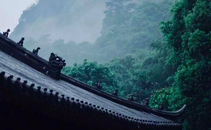 王维的这首诗，看似句句写景，实则处处留情，读后回味无穷(王维写景的诗句古诗大全)
