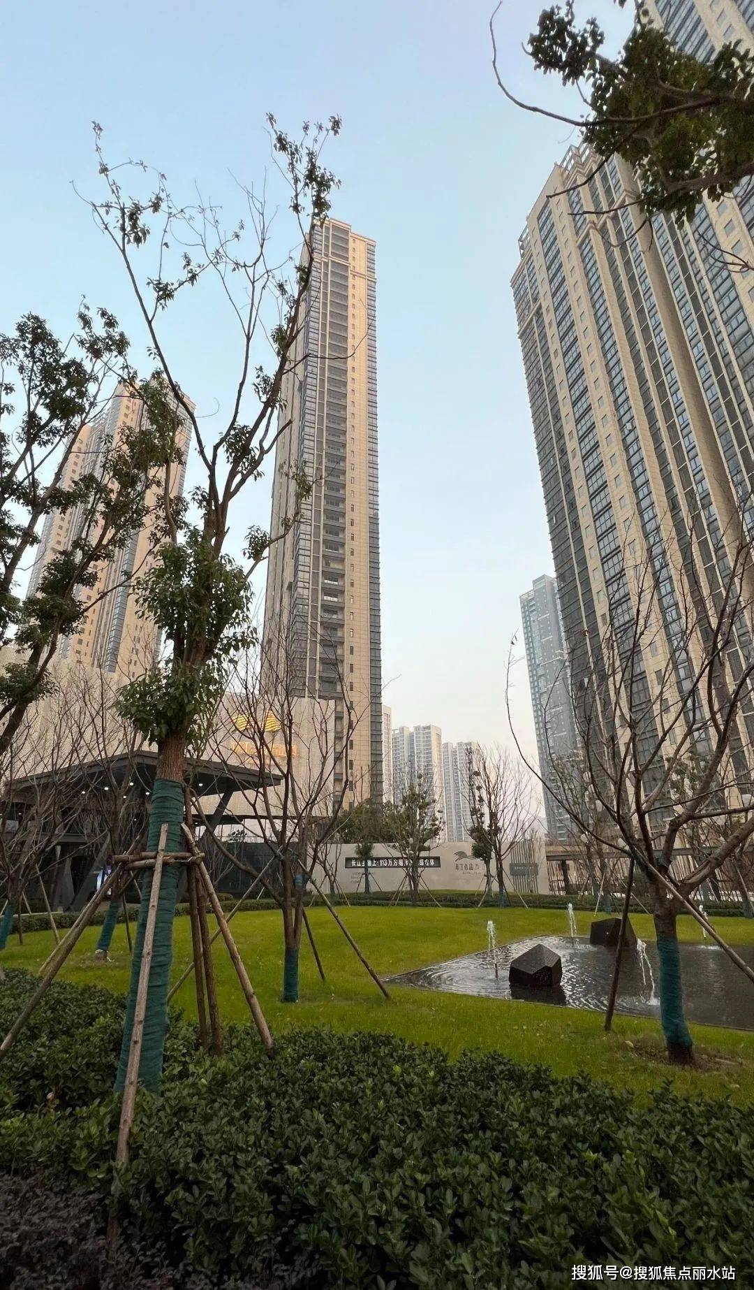 武汉【御江壹品青山樽】丨售楼处24小时电话丨售楼处地址丨最新价格