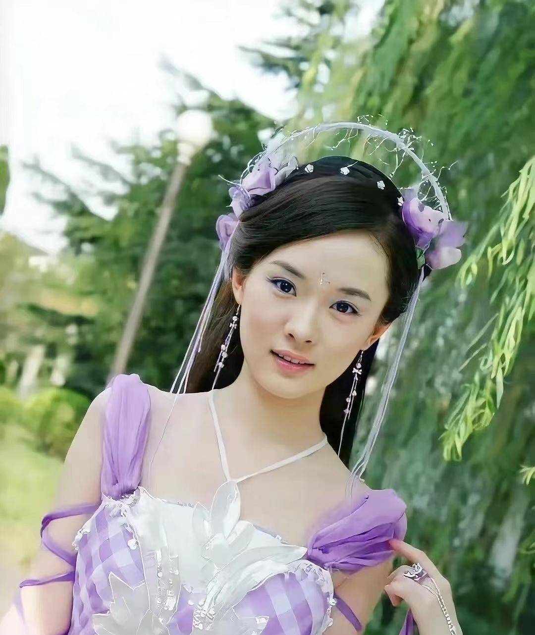 盘点董洁,孙艺珍,霍思燕…"小白花"气质女星_自带_角色_月牙