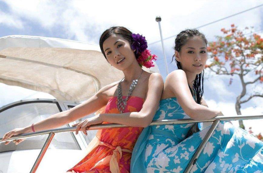 她陪伴谢霆锋26年,未婚生女,谢霆锋说:生下来,我养你们一辈子_霍汶希