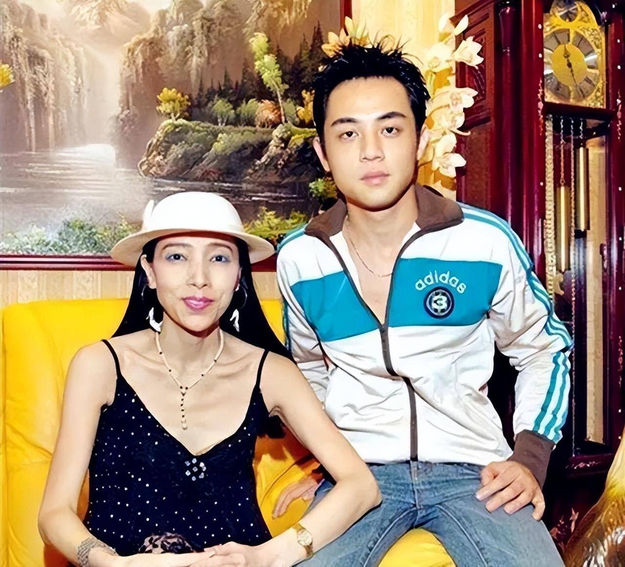 恢复自由身的她,也没有跟林宗一走到一起.