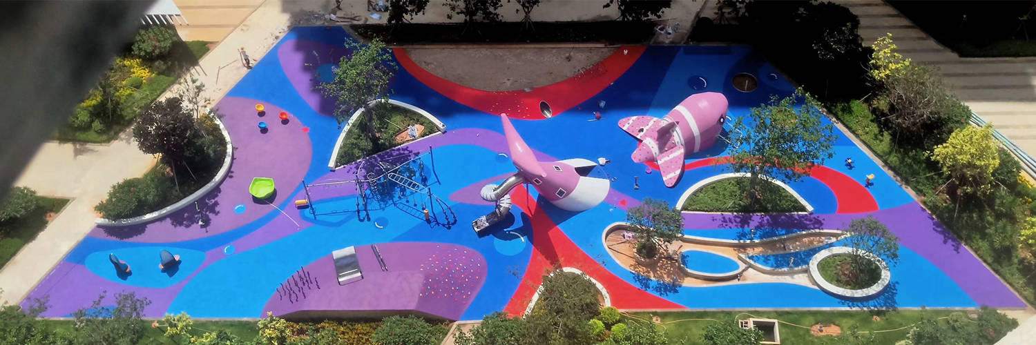 儿童彩色塑胶地面是一种安全耐用的地面材料铺设的路面,通常用于幼儿