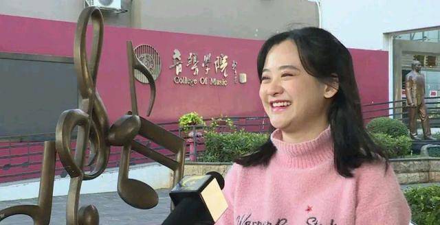 当年唱火哥哥《你不知道的事》的陈永馨又火了,她当大学老师了_声音