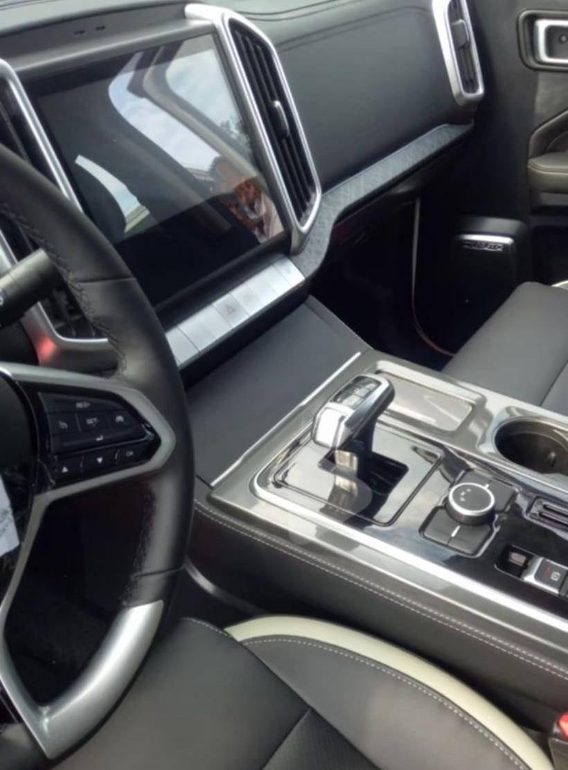 中兴全尺寸皮卡g9工厂现身,造型霸气,后悬多连杆带2.