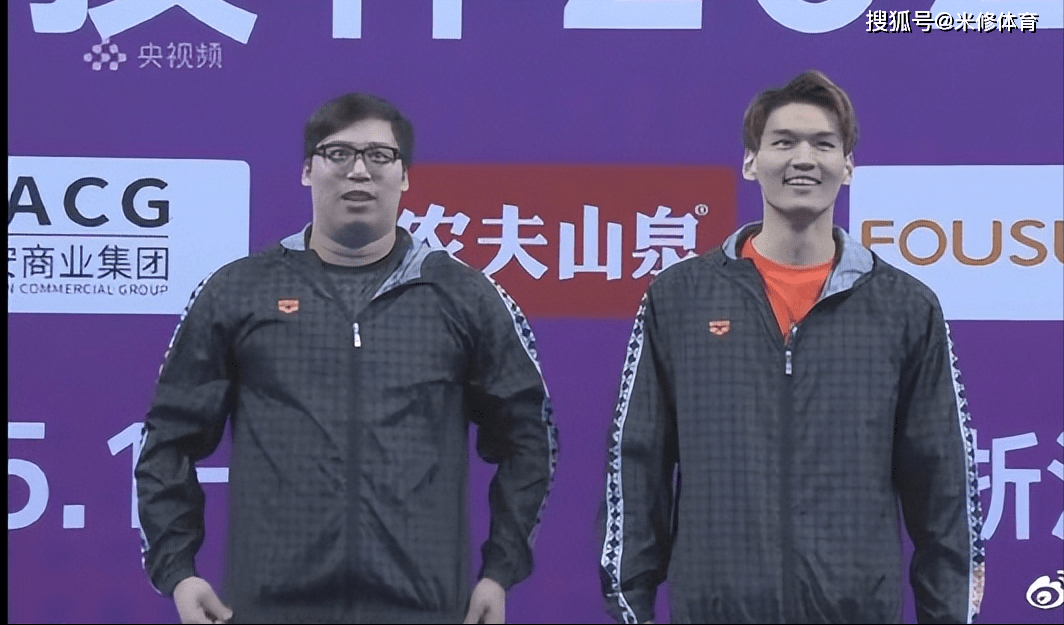 徐嘉余称进入退役倒计时,与王冰冰恋情扑朔迷离,教练比他小4岁_李朱濠
