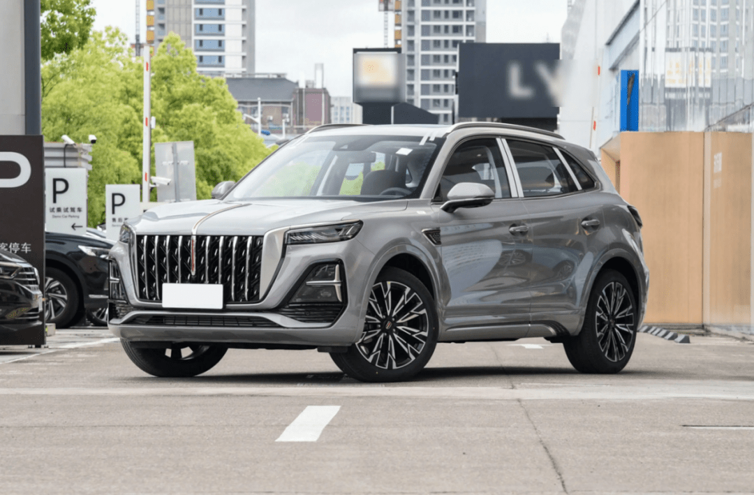 外观,配置,动力全面升级 红旗hs5迎来中期改款_搜狐汽车_搜狐网