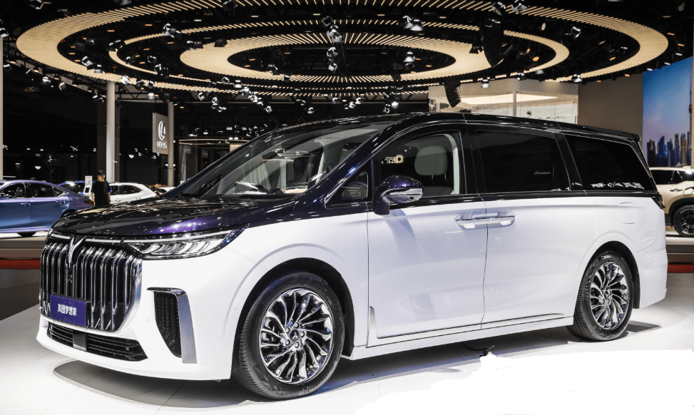 岚图梦想家改装版内饰走心细节令人惊喜_搜狐汽车_搜狐网