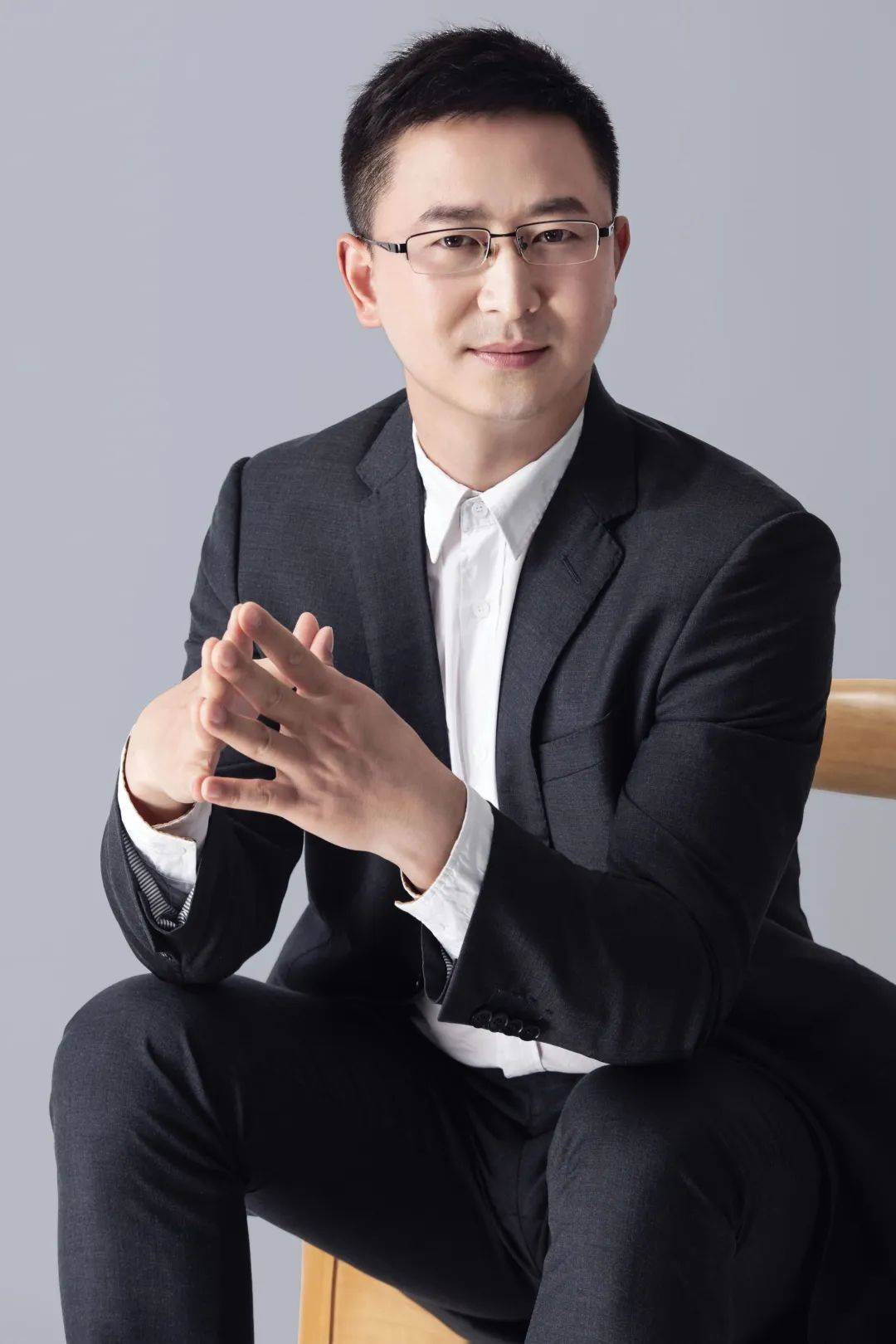 10年前,年轻的川娃子创始人唐磊,站在了行业的风口之上.