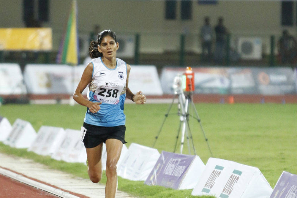 而女子5000米国家纪录仍然是辽宁名将姜波在第