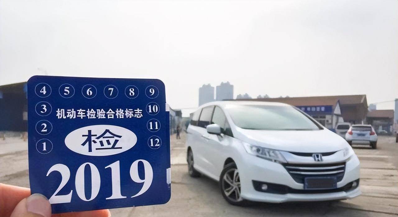 新车6年免检，第二年要注意什么？老司机：记住这几点（新车六年免检）