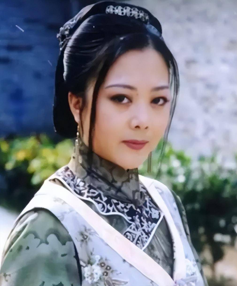 梁丽_杜雨露_晓英