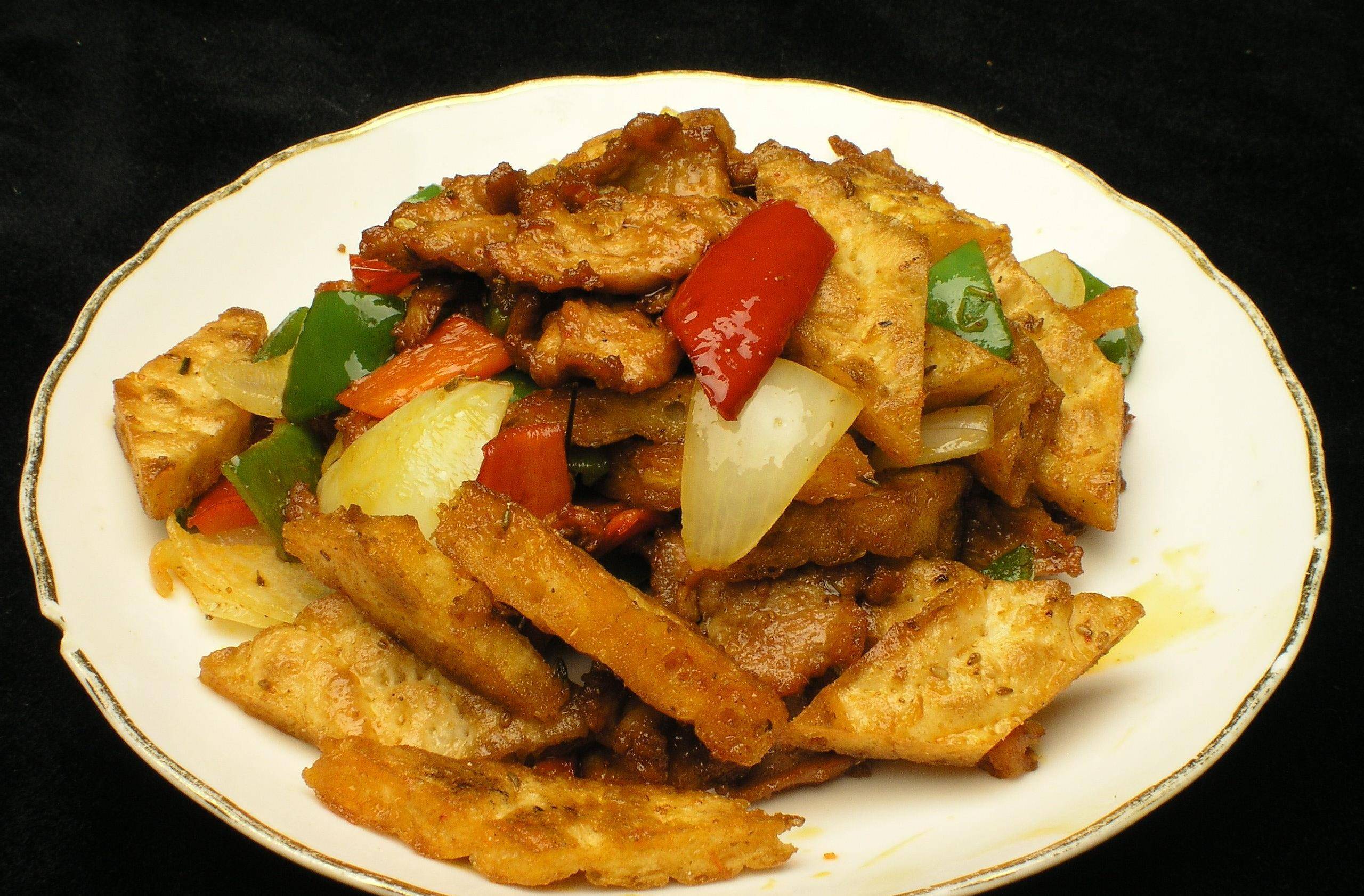 牛肉粒炒饵块对于