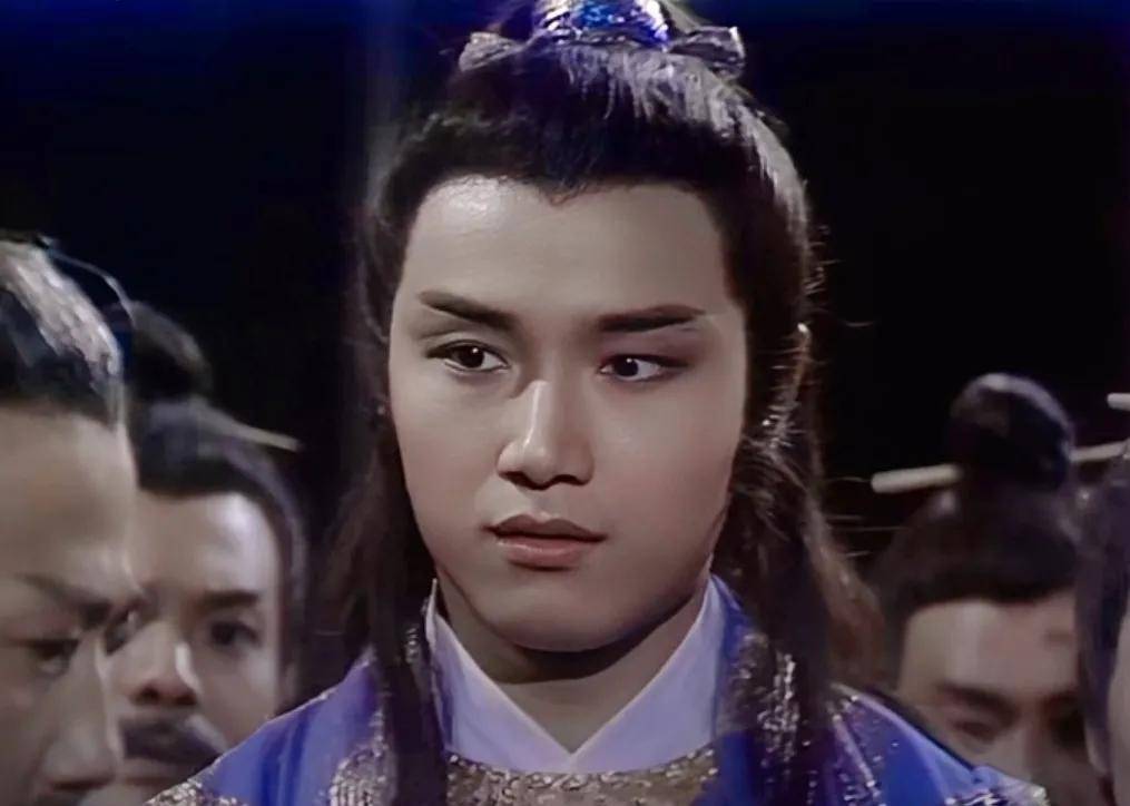 所以想要把控好这个人物并非一朝一夕的易事,而苗侨伟却能将杨康塑造