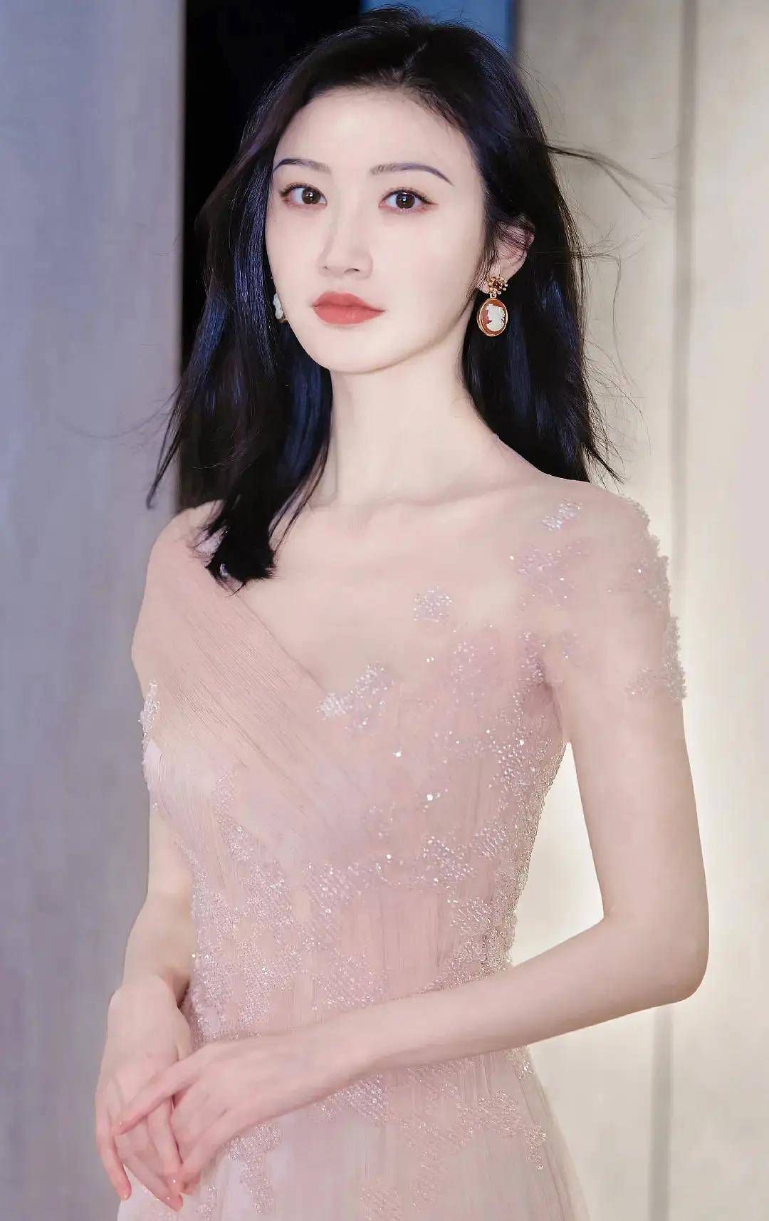景甜撒谎成瘾?董子健赵今麦有情况?龚俊迪丽热巴撕番?