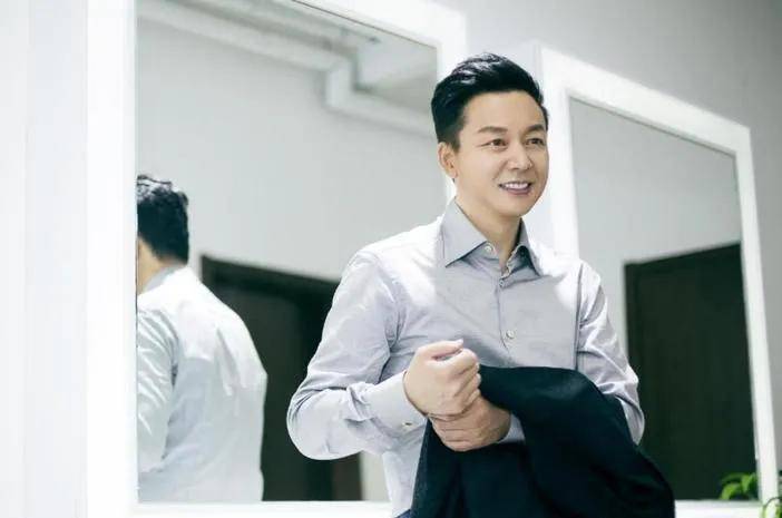 内娱10位中年男星身材排名,王耀庆第十,聂远第七,谭凯第一_形象_健身