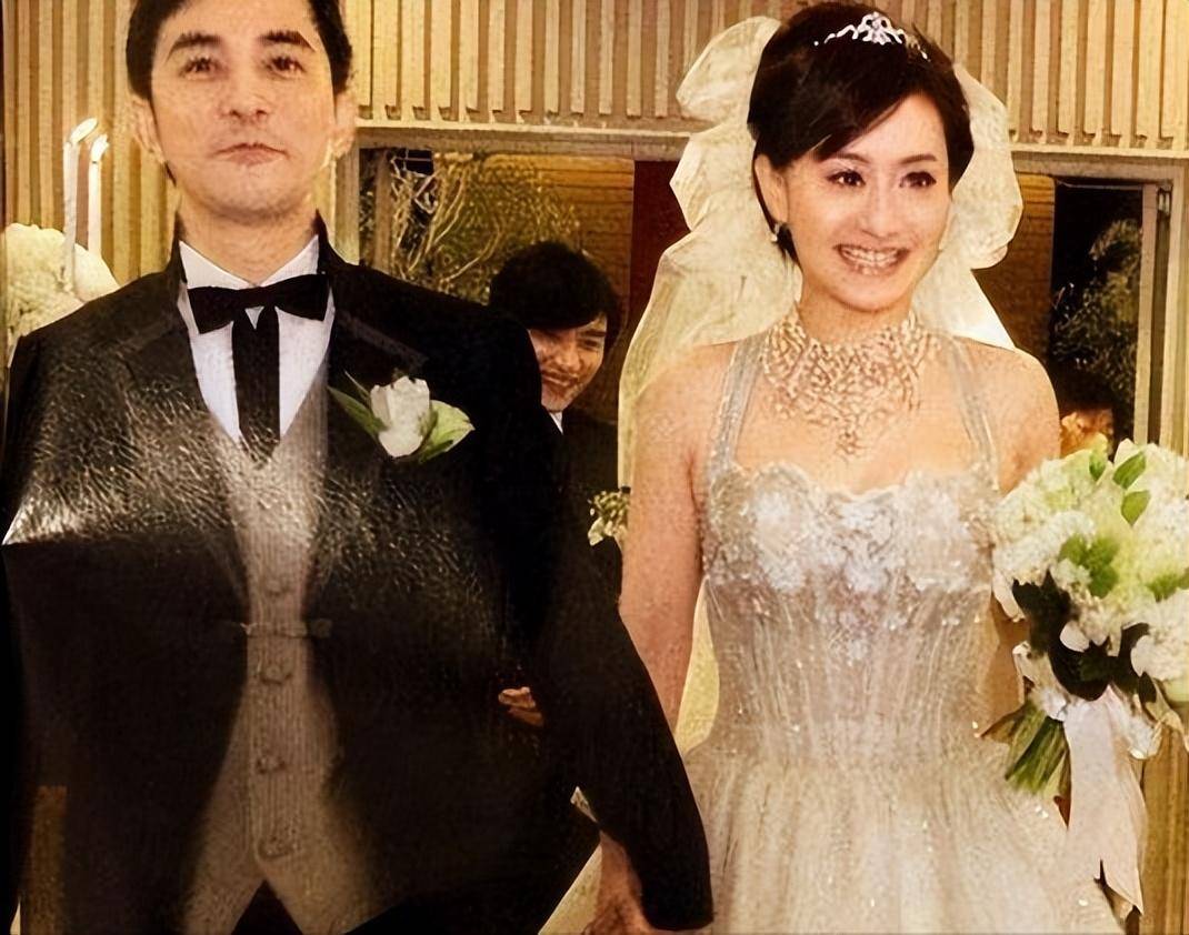 陈德容:绝色美人,38岁嫁富二代,丁克8年分手,爱情抵不过距离_王赞策