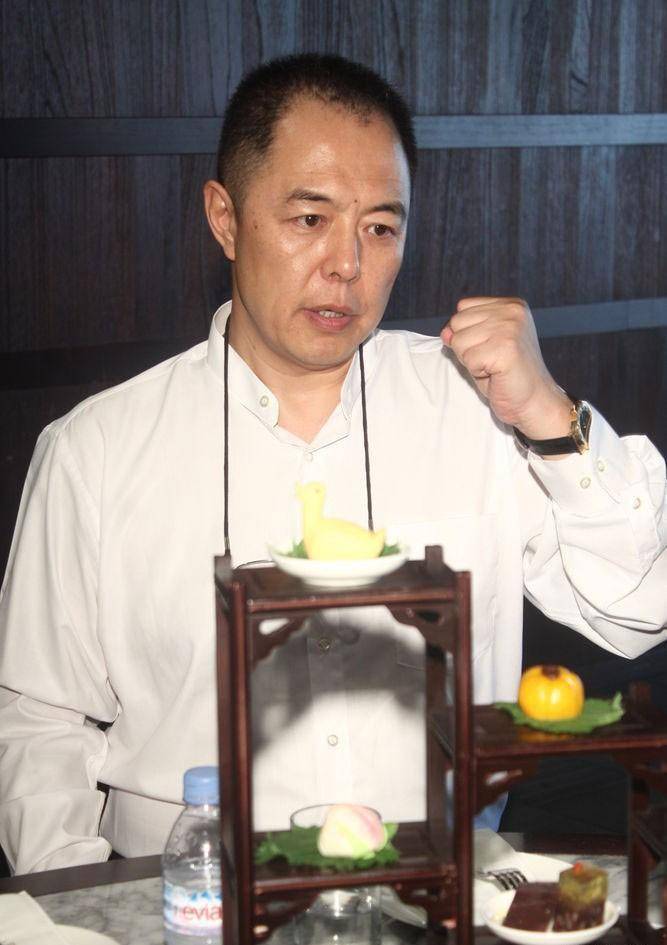 "潇洒成性""分手身份"的张铁林,终于落到了今天这一下场_龚雪_侯俊杰