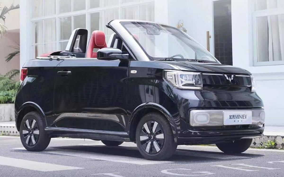 五菱甜品系列跑车来了!取名奶冻,慕斯,泡芙,这颜值你爱了吗?