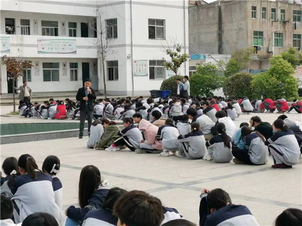 盱眙县明祖陵中学开展5.