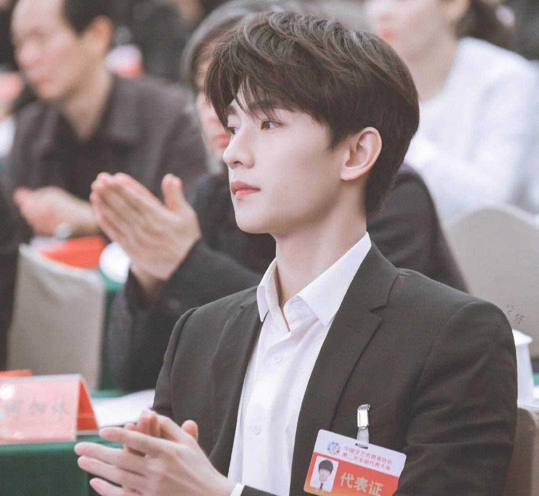 刘大锤揭秘杨洋王楚然秘恋!