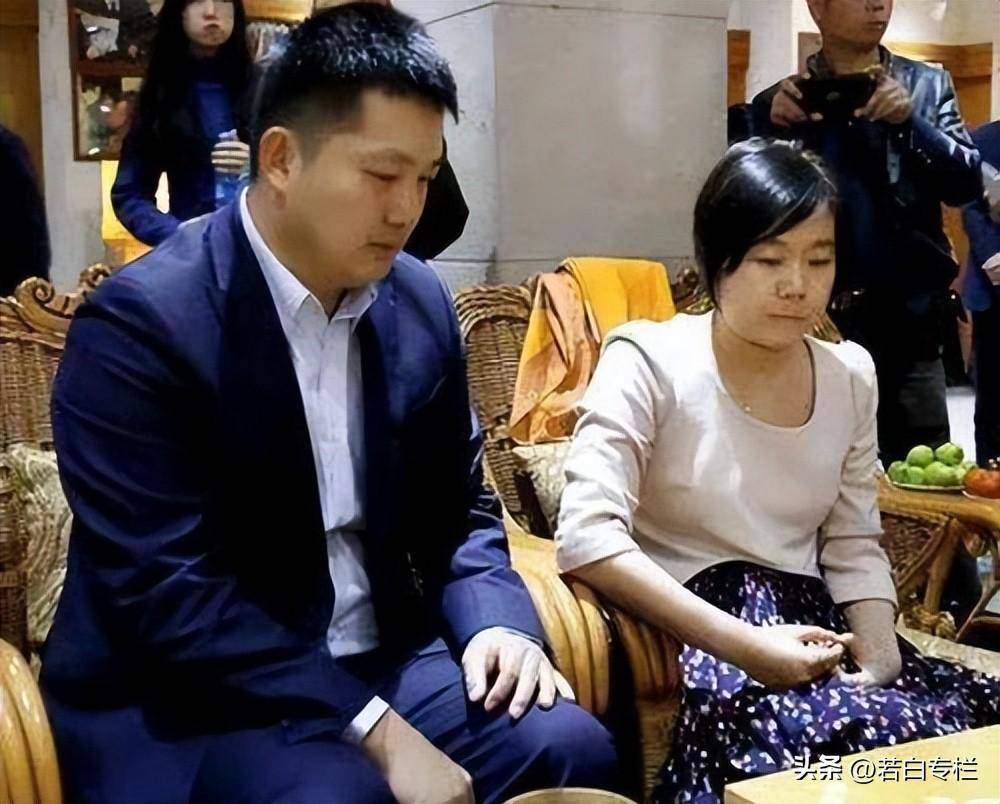 根据笔者的统计,大致有曹薰铉九段,柯洁九段,常昊九段,唐韦星九段