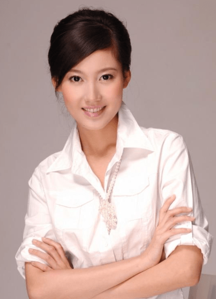 她是"靳东的亲妹妹",因《知否》一炮而红,老公至今成谜_高露_表演