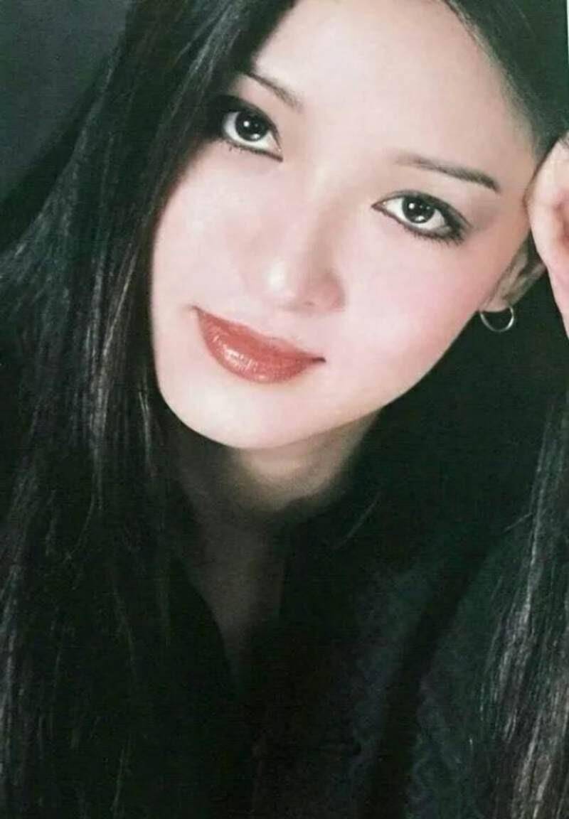 越老越时髦的典型,还要看胡因梦,69岁穿衣有术,值得妈妈们借鉴_颜色