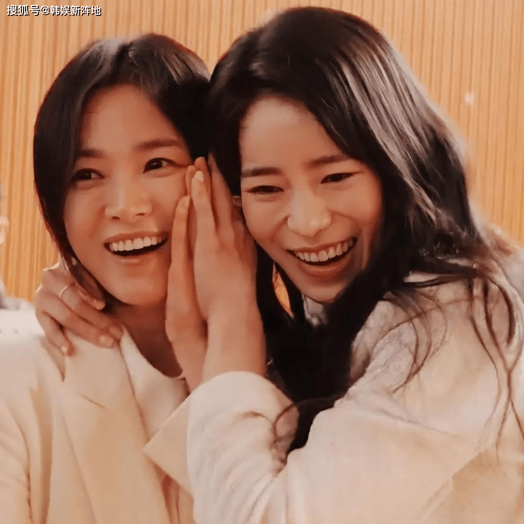 宋慧乔刚走金泰熙又来,新男友还是李到睍,韩女星林智妍赢麻了!