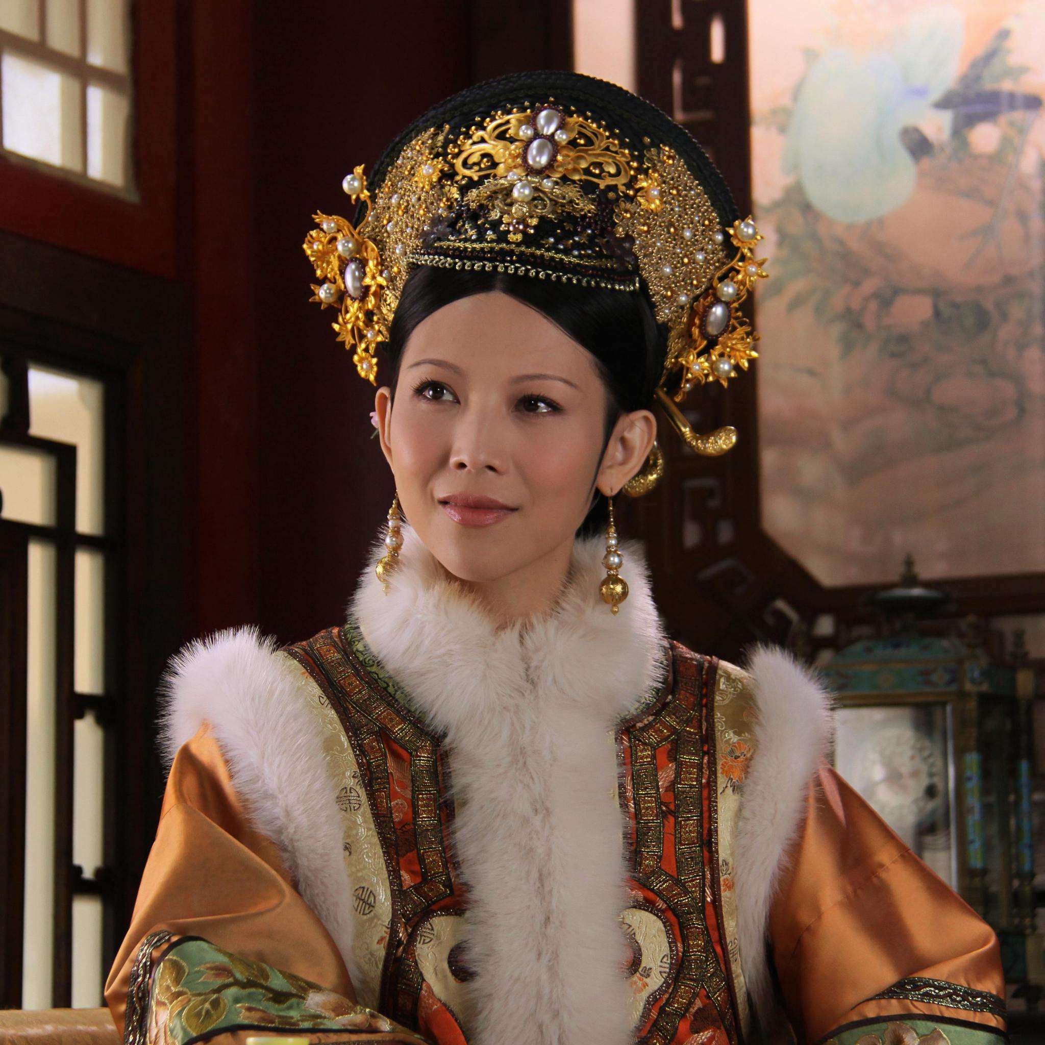 这一次,蔡少芬给娱乐圈的明星敲响了"警钟"_刘銮雄_母亲_洪欣