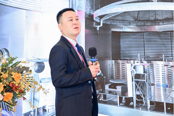 成都国泰真空设备有限公司总经理卢成应邀光学技术及应用研讨演讲