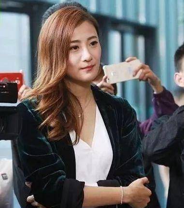 tvb《使徒行者3》男星被爆劈腿失婚ceo,星途或堪忧_谢可逸_事件_损失