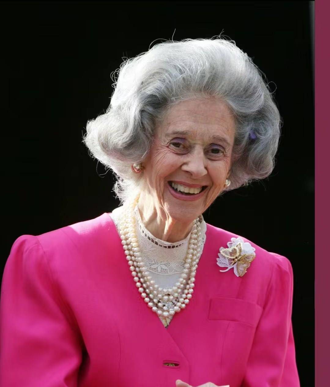 比利时太后法比奥拉:贵妇头 小香风,优雅典范_衣服_发型_着装