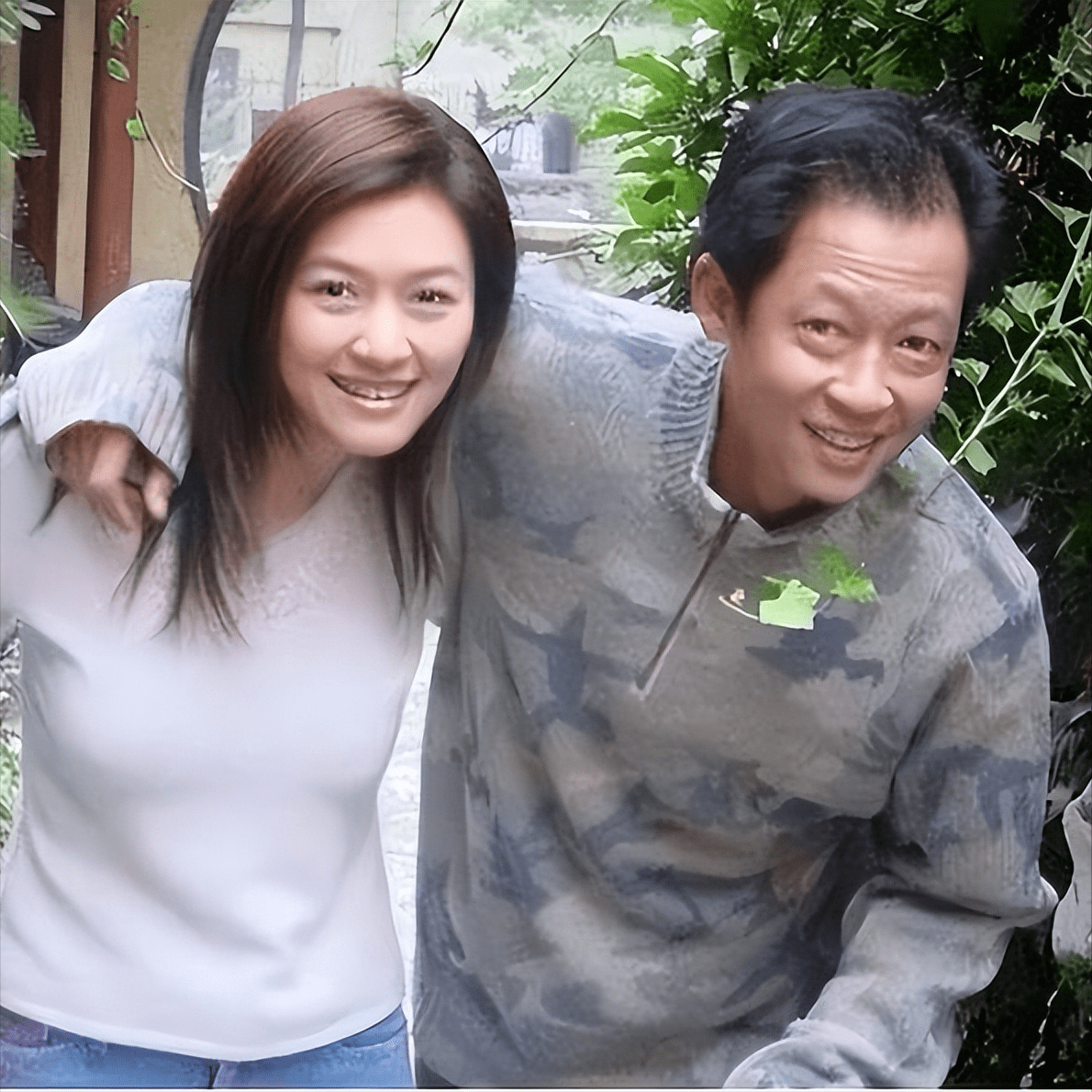 初恋陆毅,痴爱王志文,富豪老公入狱去世,她拿130亿笑着活下去_田海蓉