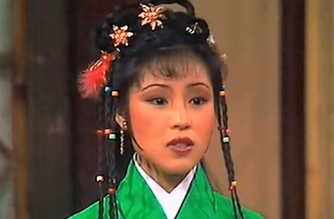 霍启山现身广东联谊会,与宾客交流谦逊有礼,比同场tvb艺人瞩目_黄敏仪