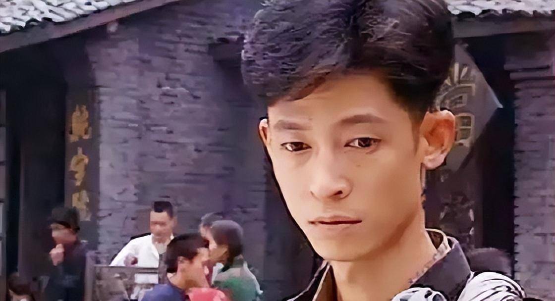 一连12天收视第一,王志文代替陈道明出演,无疑又是一部经典_特务_时代