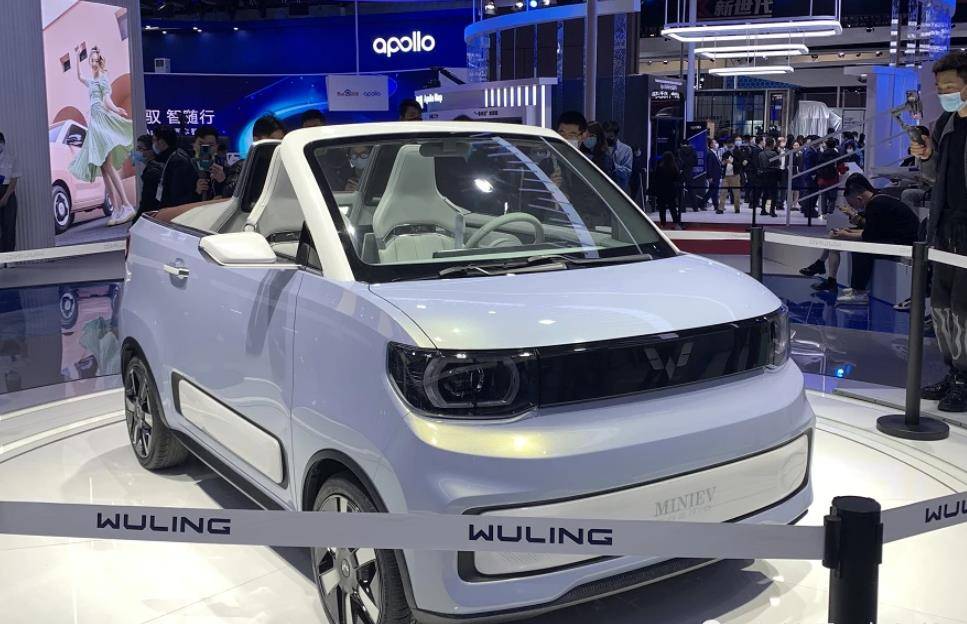 敞篷版"五菱mini ev"明年上市,主打少女风,售价或超15万!