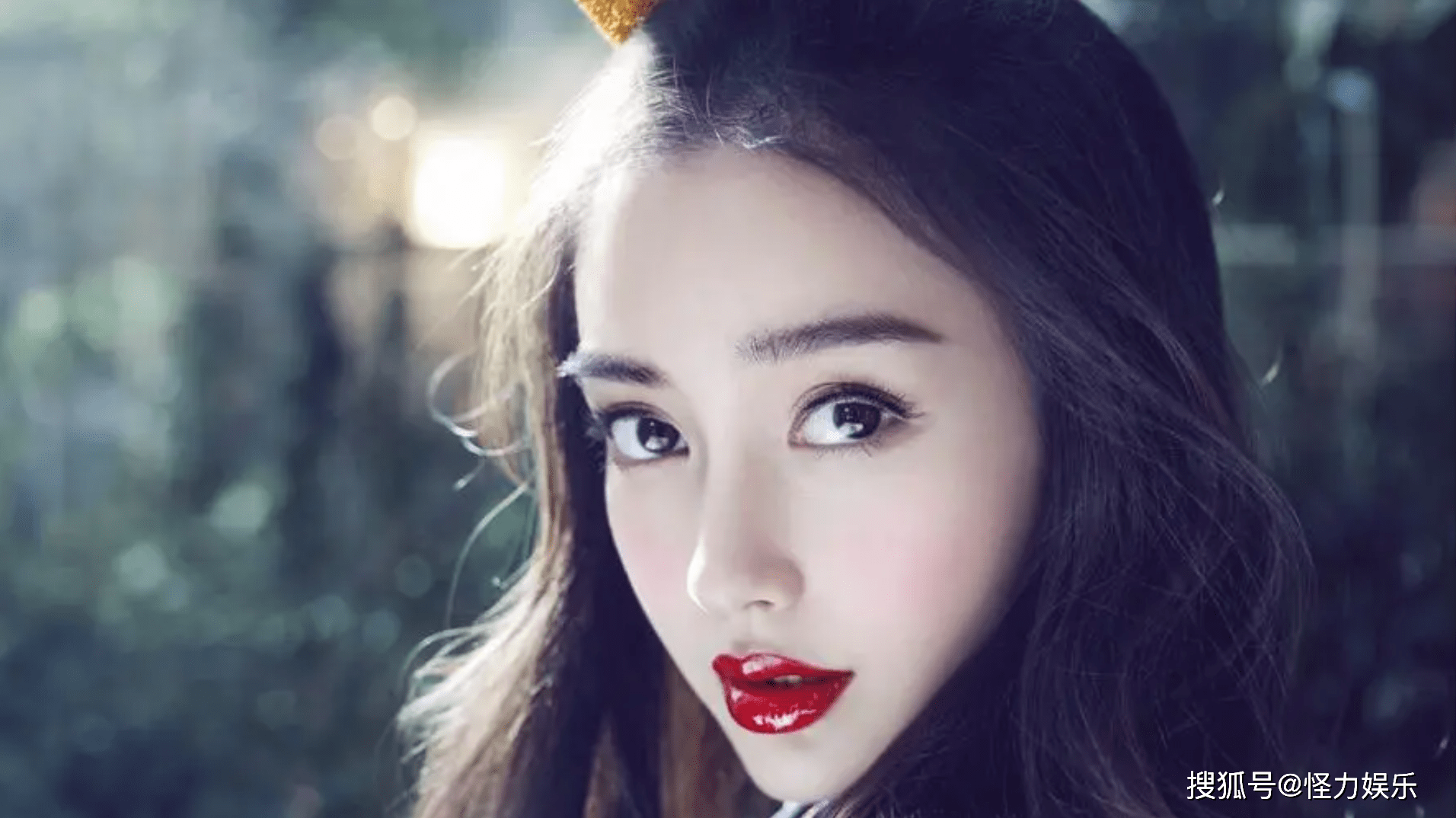 资本能捧出流量明星,却捧不出真正的"顶流"_杨颖_刘亦菲_张颂文