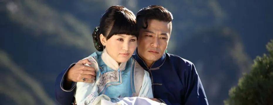 "二丫头"于毅:靠摸导演大腿拿下角色,观众赞他有勇气豁得出去_靖宇