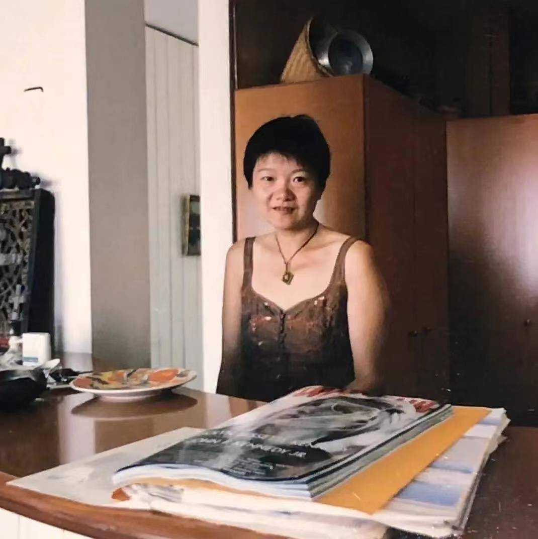原创            “名门痞女”洪晃真敢说，撕掉娱乐圈虚伪面具，大赞高叶真实坦诚-“名门痞女”洪晃