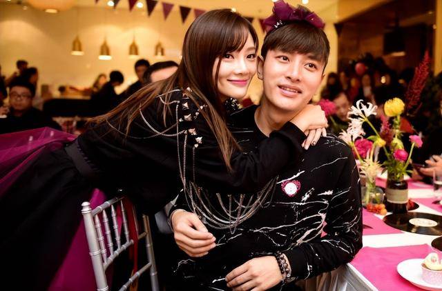 贾乃亮娶星二代,婚后妻子出轨好兄弟,离婚三年他是如何逆风翻盘_李某