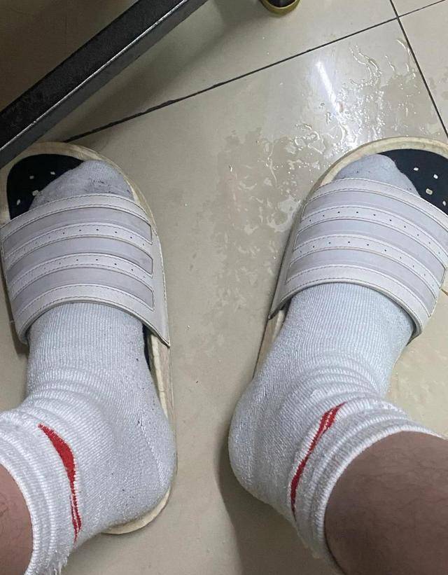 搞笑图集:女朋友跟开奥迪的富二代跑了,大家看看这