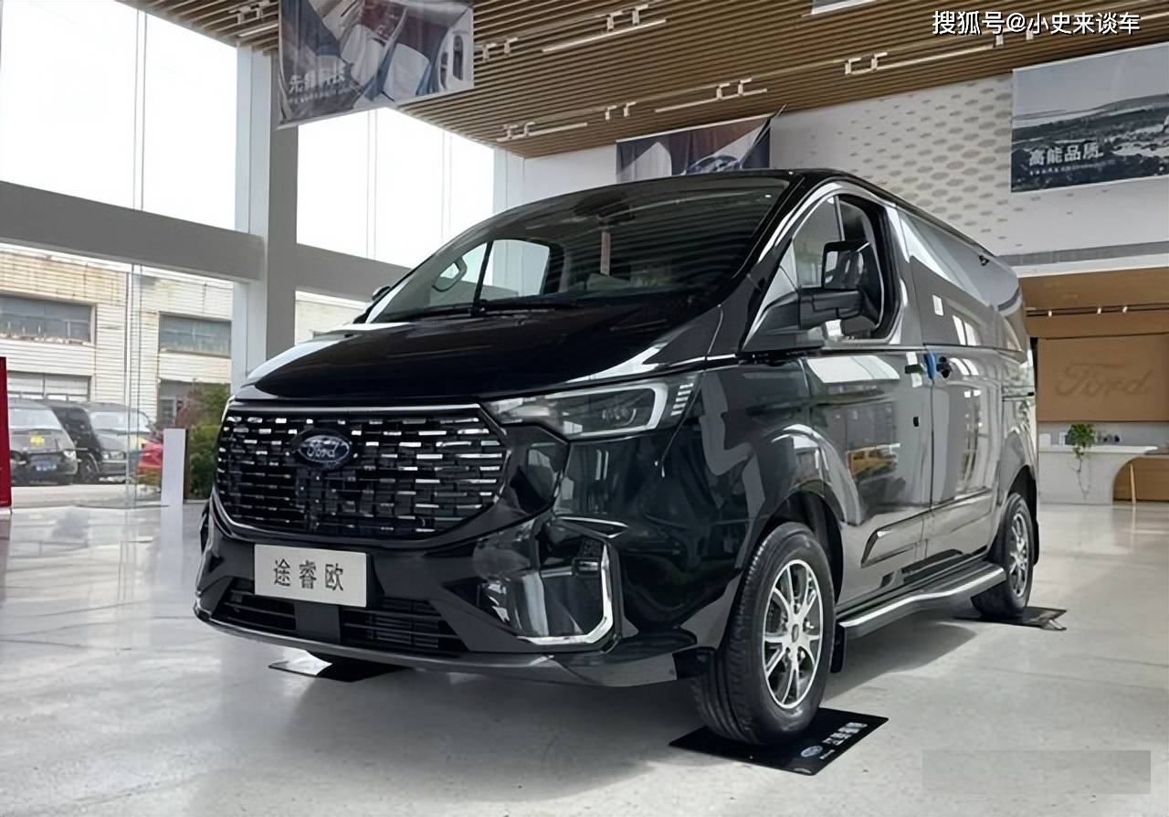 福特亮相全新MPV!双侧滑门配大七座内置大连屏,搭2.0T动力+8AT_搜狐汽车_搜狐网