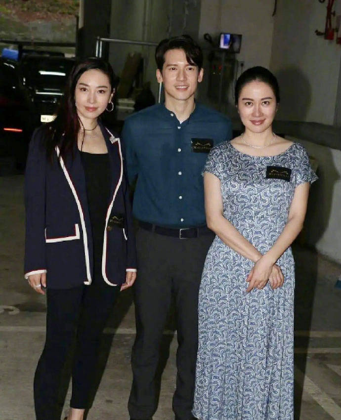 直播扮丑只为卖货,前tvb花旦返港拍剧否认怀孕,曾被剧组砸鸡蛋_叶璇