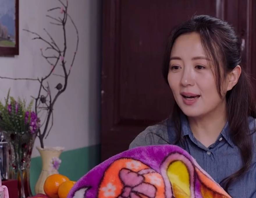 《雪莲花盛开的地方》大结局:欧阳南后继有人,梅雁生祭奠李霞_巴桑