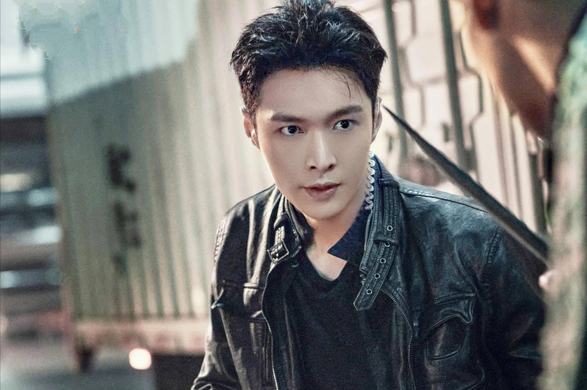 出道10年不忘初心,张艺兴用实力证明"努力从来不是人设"_公司_娱乐