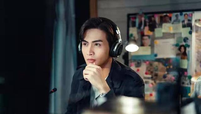 《暴风眼》苗霏:站在背叛的孤岛上,梦醒了,才发现路要靠自己走_贾长安